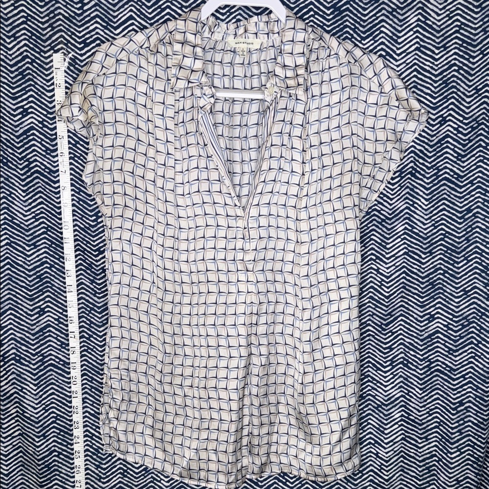 Max Studio Cream and Black Geometric Blouse